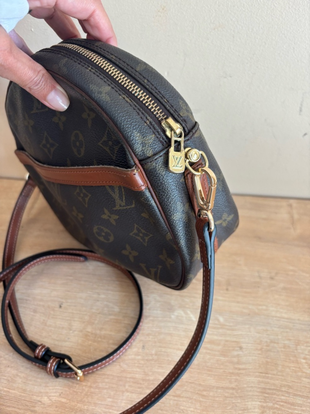 Authentic Louis Vuitton crossbody bag monogram - Picture 5 of 14